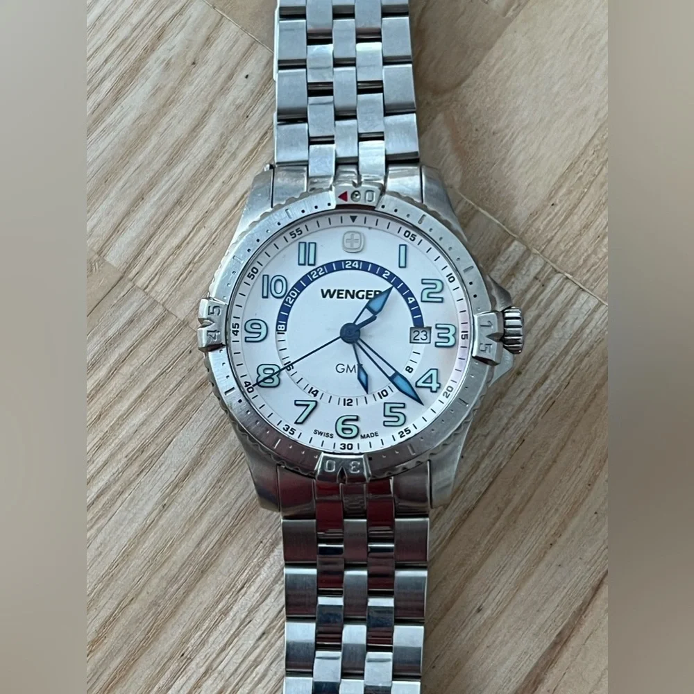 Wenger Men’s Watch Large White Dial Stainless Steel Bracelet Date Window 24 Hour